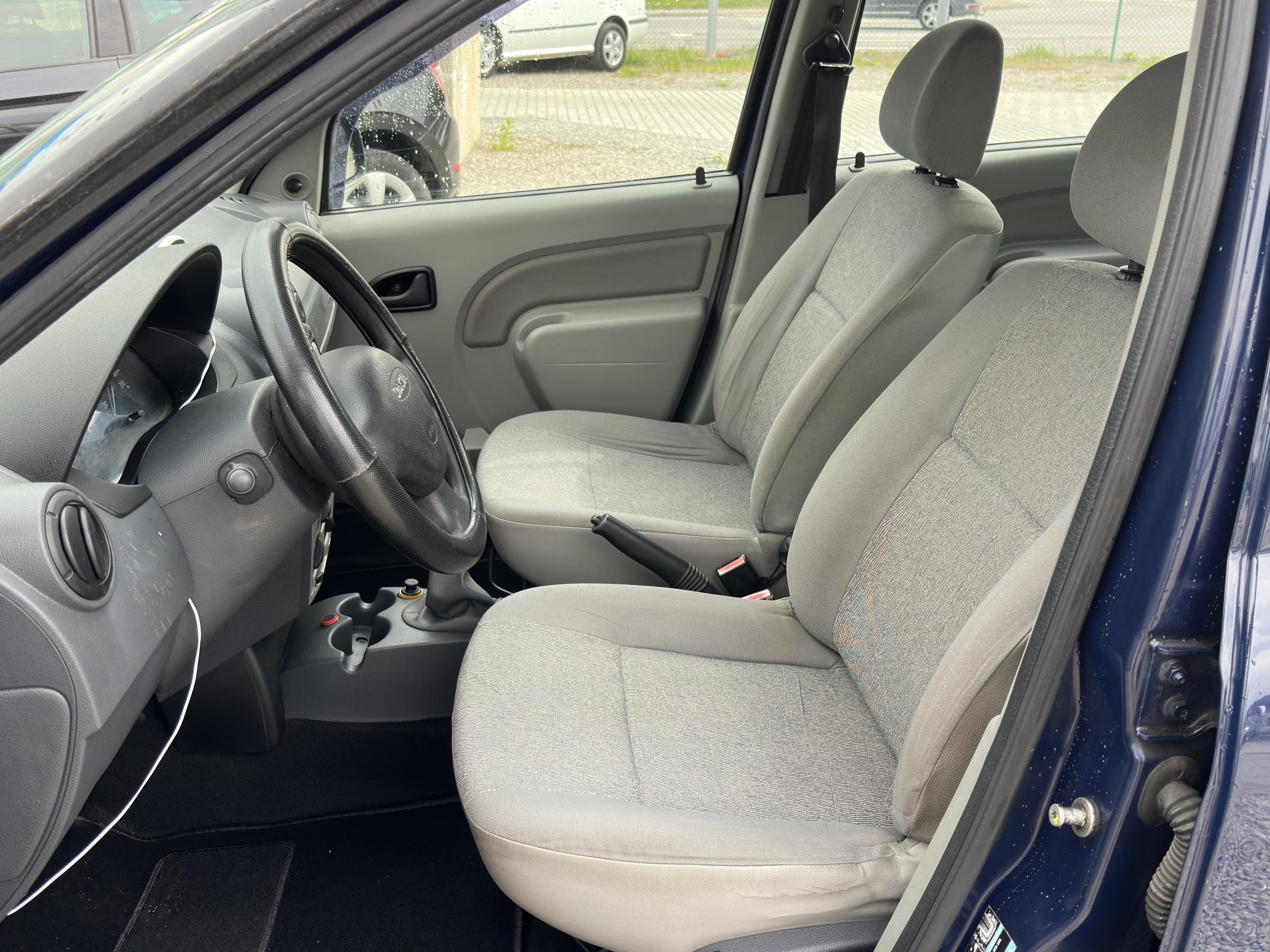 Dacia Logan, 2010 - pohled č. 10