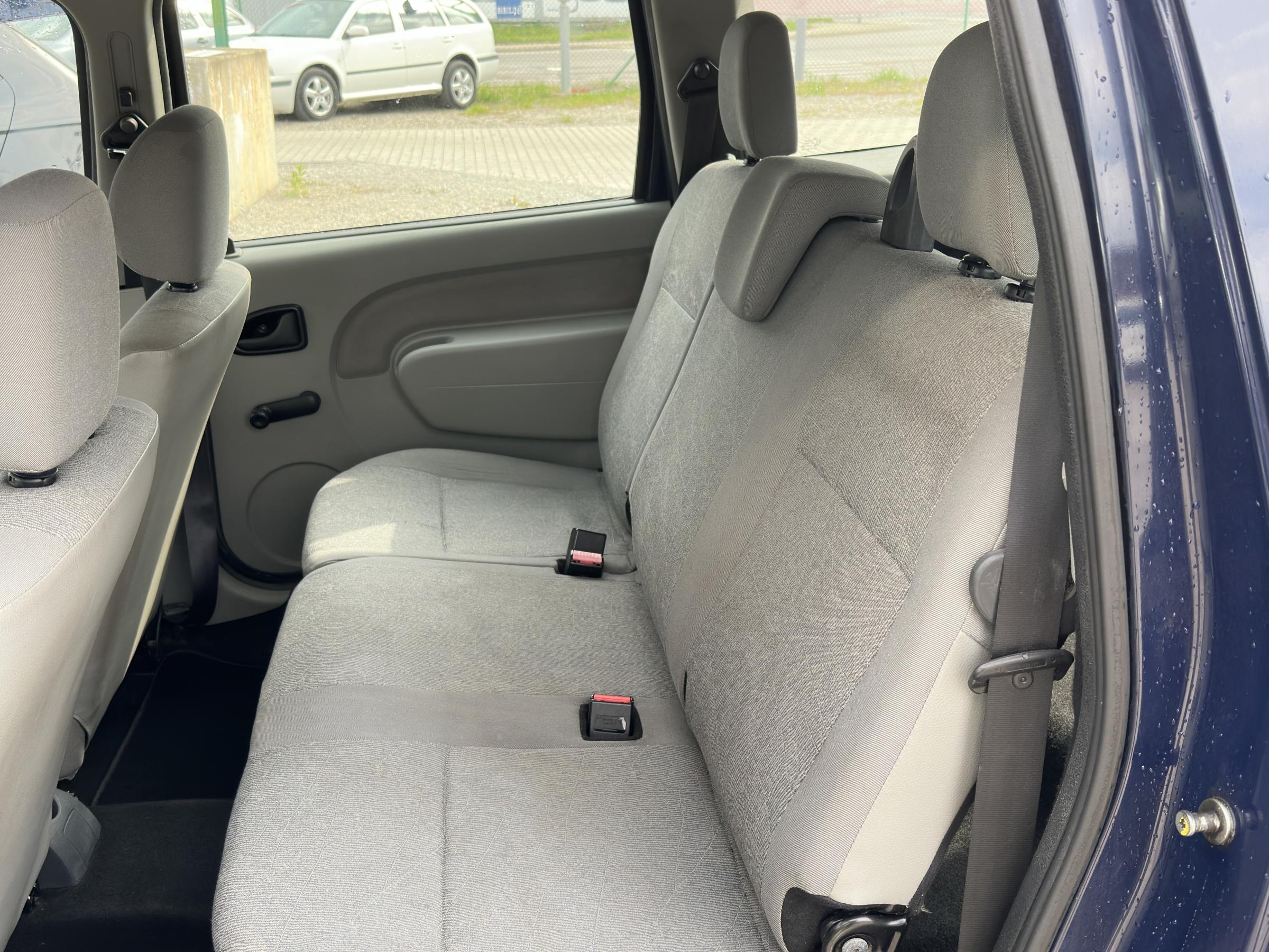 Dacia Logan, 2010 - pohled č. 11