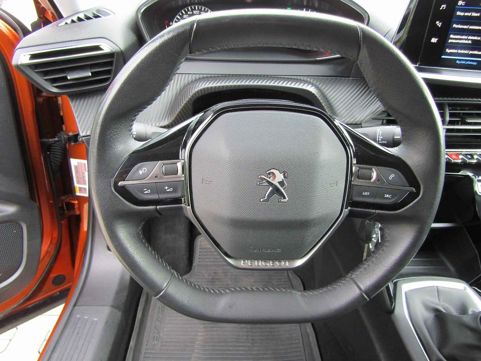 Peugeot 2008 1.2PT 