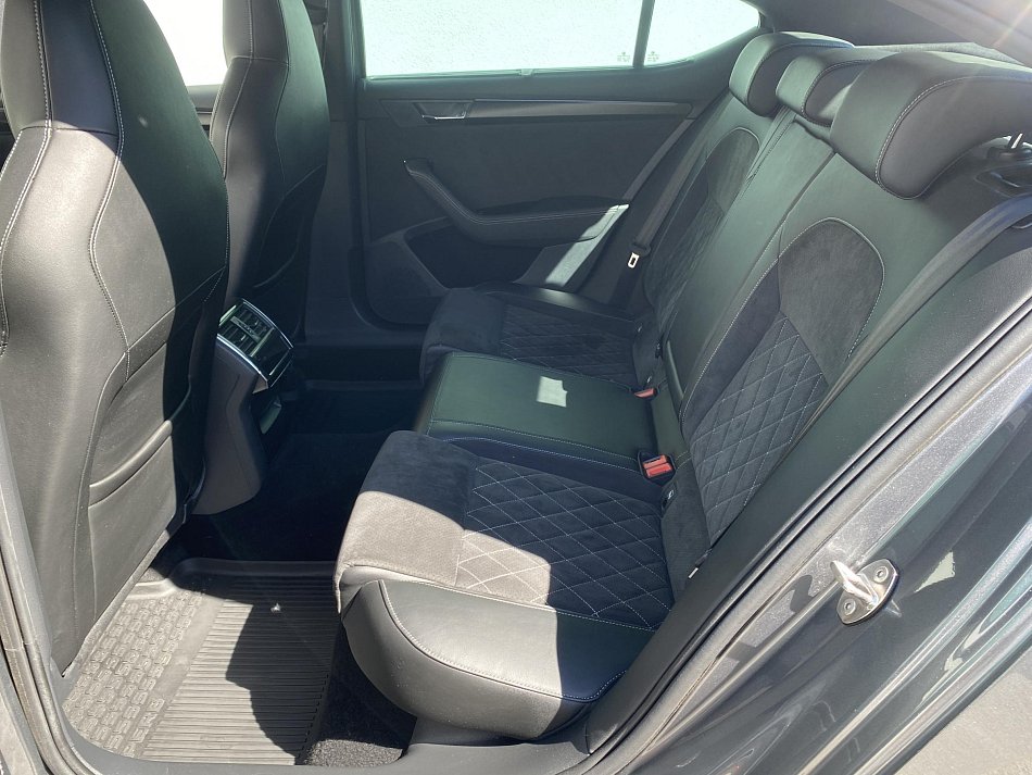 Škoda Superb III 2.0TDi SportLine 4x4