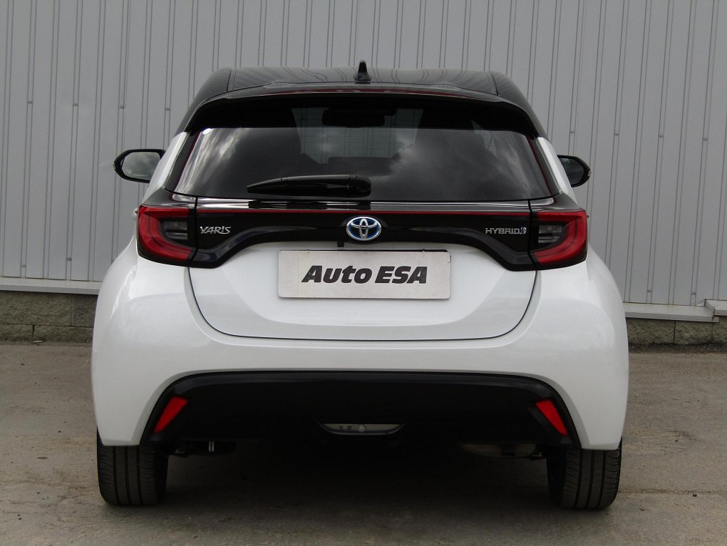 Toyota Yaris 1.5 e-CVT Style