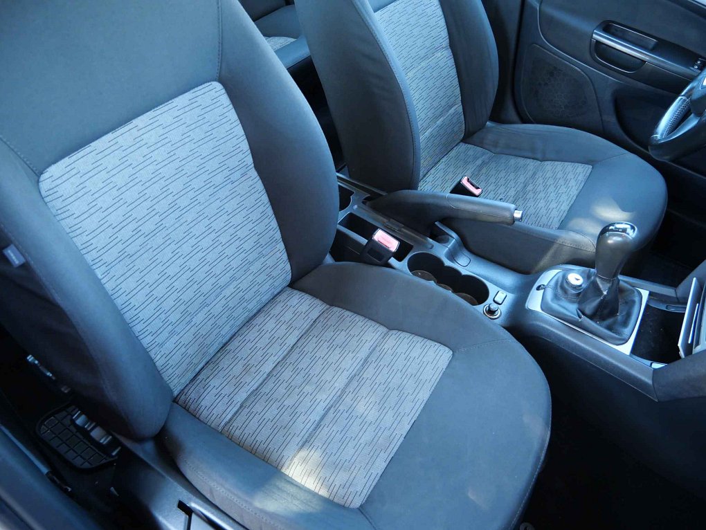 Škoda Octavia II 1.6TDi Ambiente