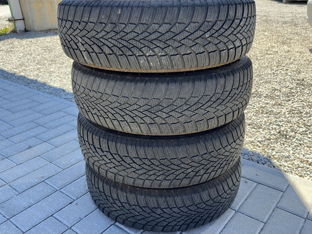 Toyota Yaris 1.3 i 