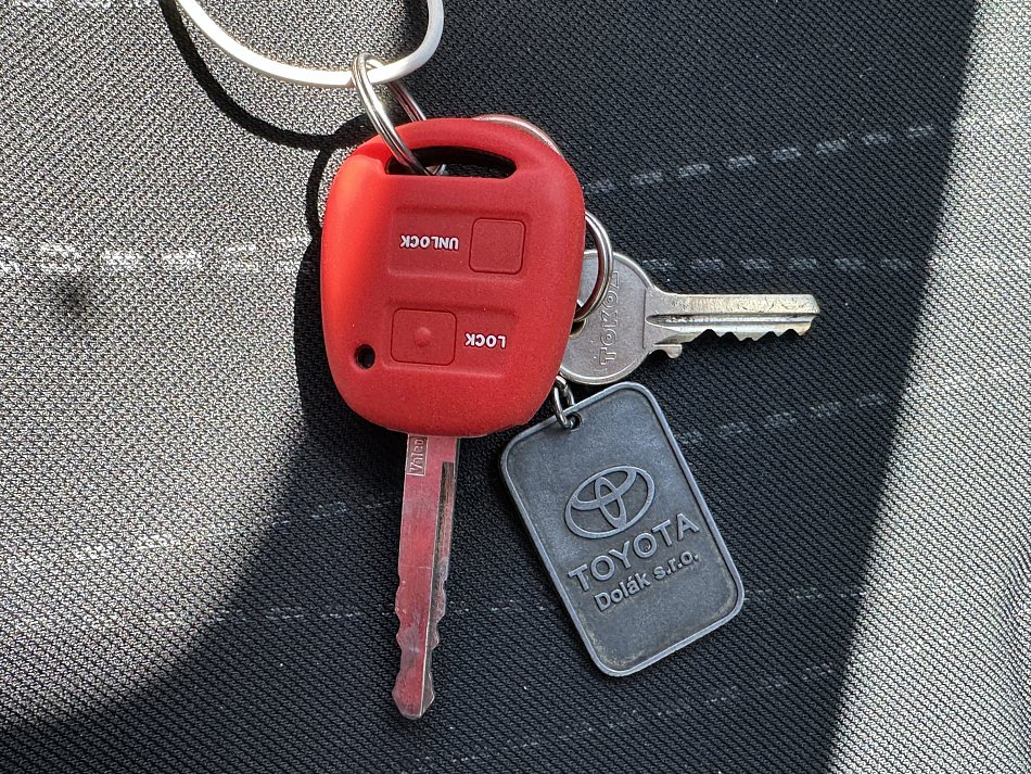 Toyota Yaris 1.3 i 