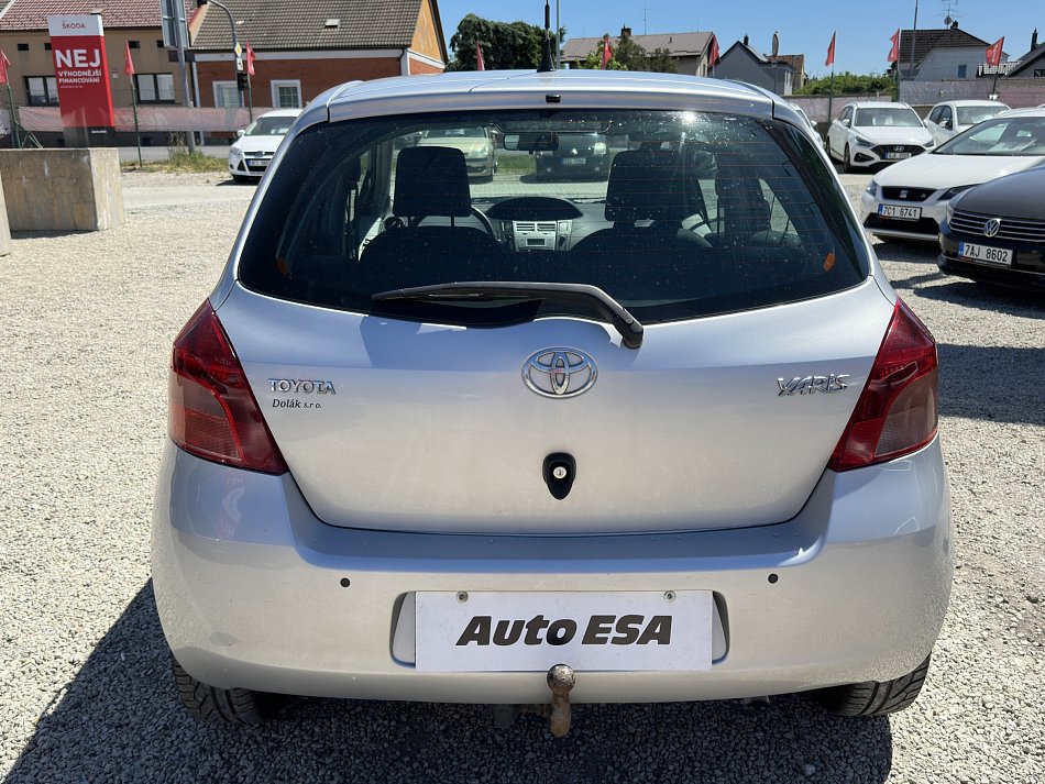 Toyota Yaris 1.3 i 