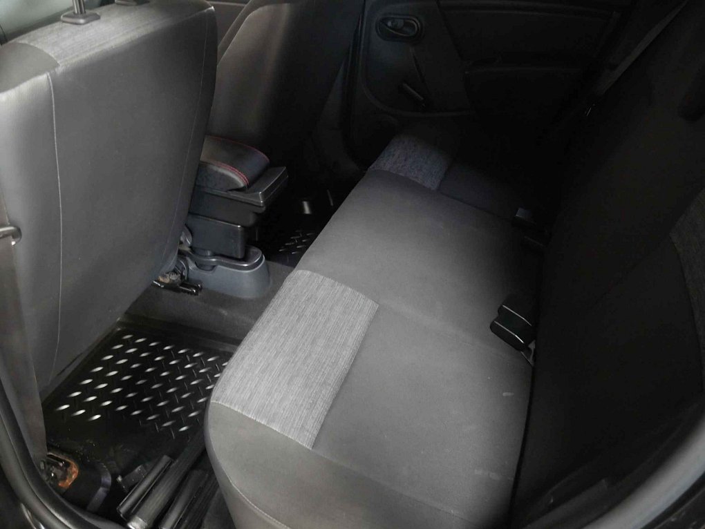 Dacia Duster 1.6i 