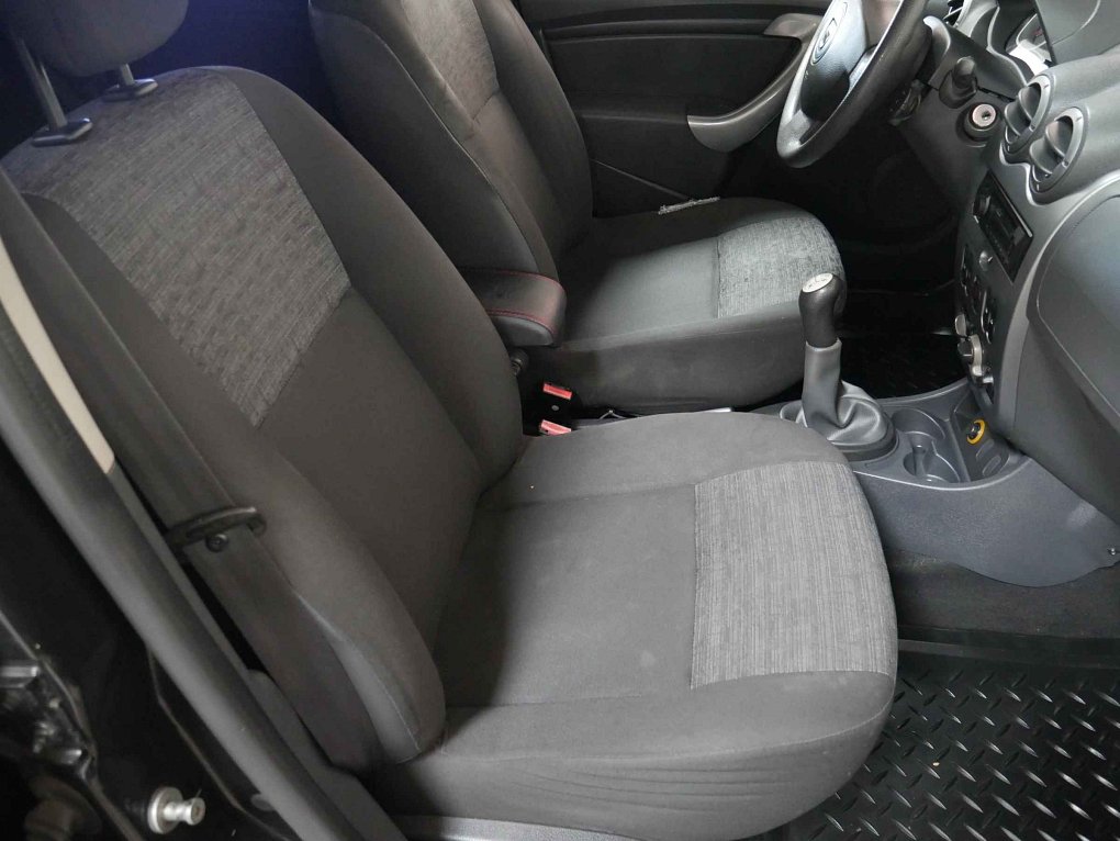 Dacia Duster 1.6i 