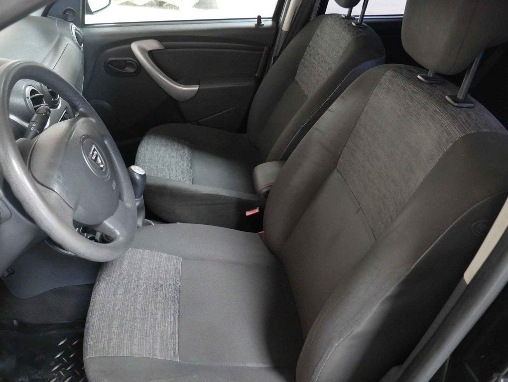 Dacia Duster 1.6i 