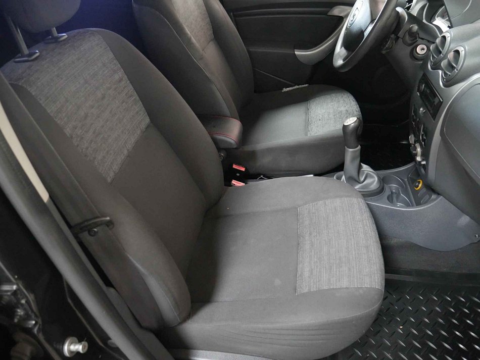 Dacia Duster 1.6i 