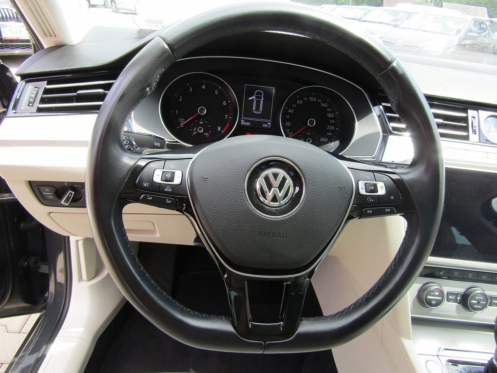 Volkswagen Passat 1.4 TSI 