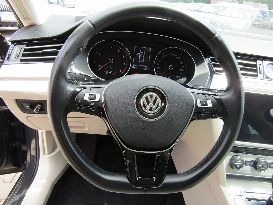 Volkswagen Passat 1.4 TSI 