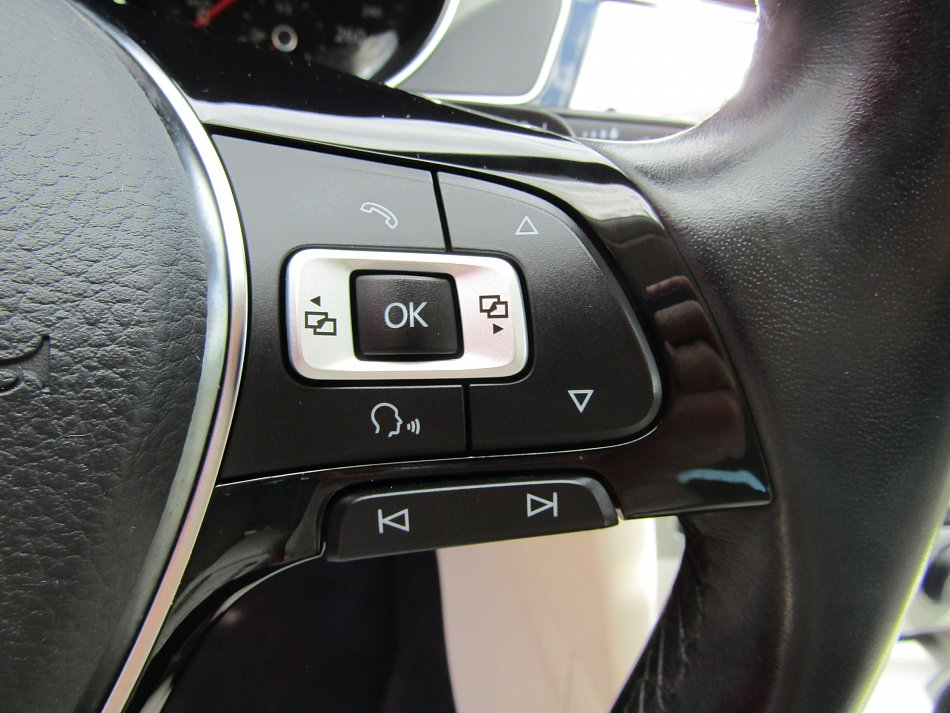 Volkswagen Passat 1.4 TSI 
