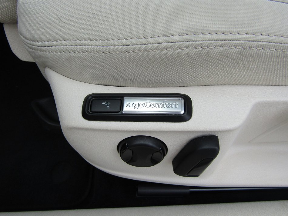 Volkswagen Passat 1.4 TSI 