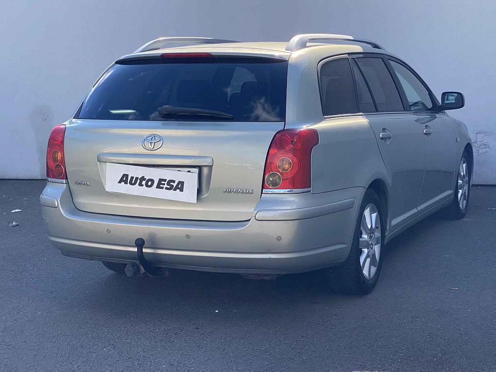 Toyota Avensis 2.2 D-CAT 