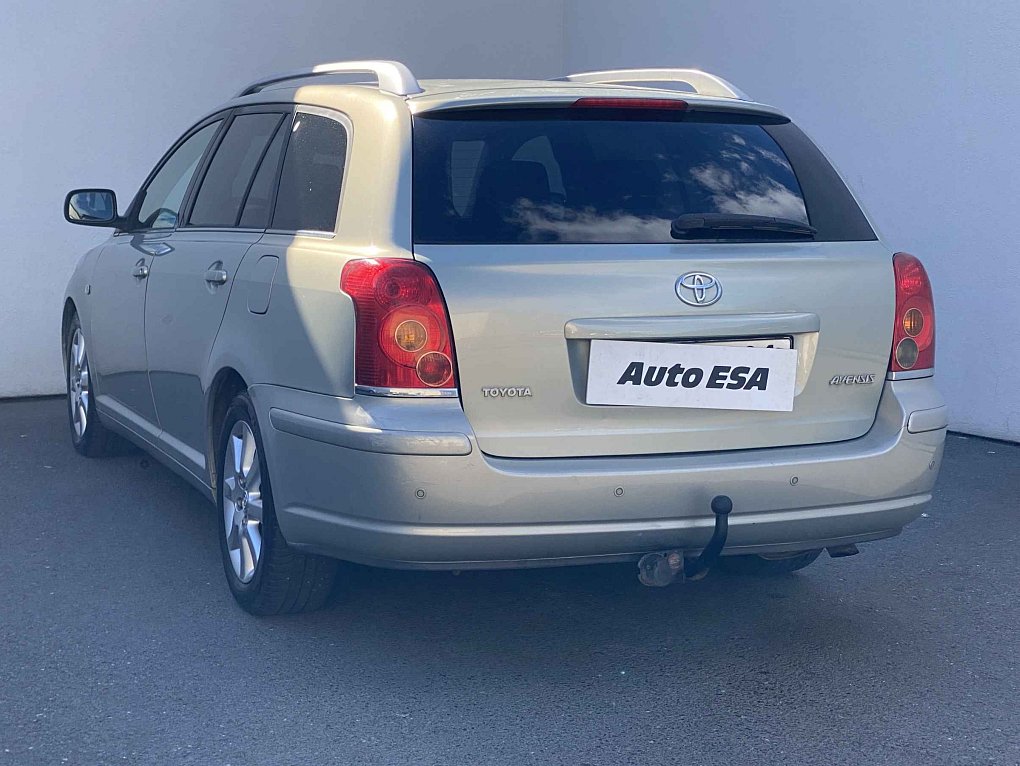 Toyota Avensis 2.2 D-CAT 
