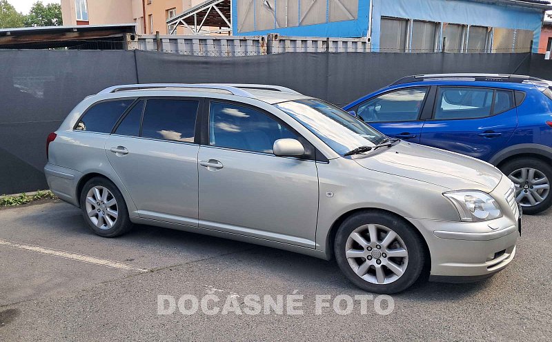 Toyota Avensis 2-2DCAT 