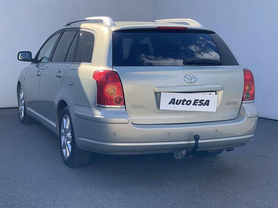 Toyota Avensis 2.2 D-CAT 