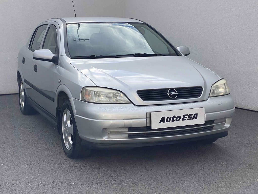 Opel Astra 1.6i 