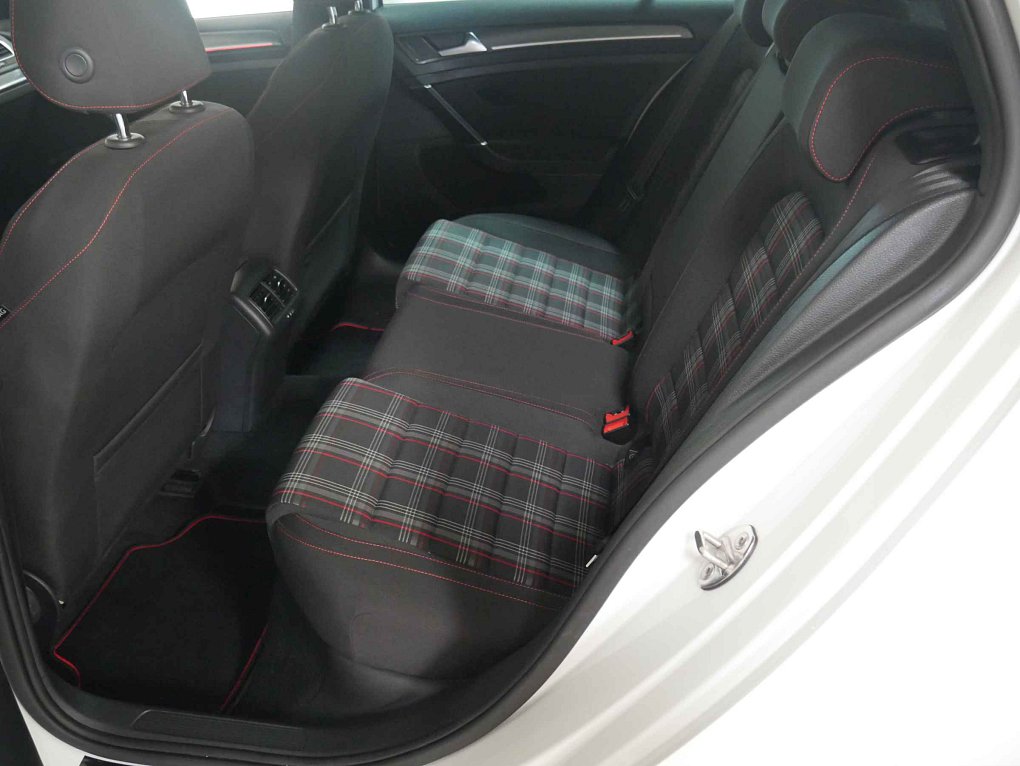 Volkswagen Golf 2.0 TSi GTi