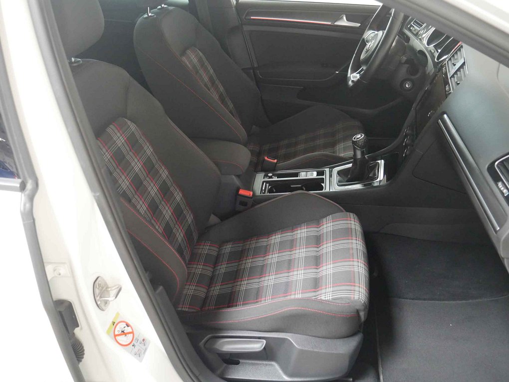 Volkswagen Golf 2.0 TSi GTi