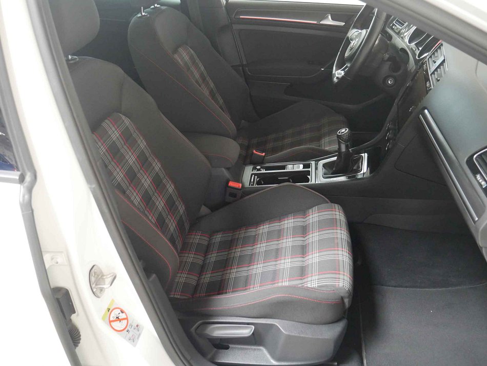 Volkswagen Golf 2.0 TSi GTi