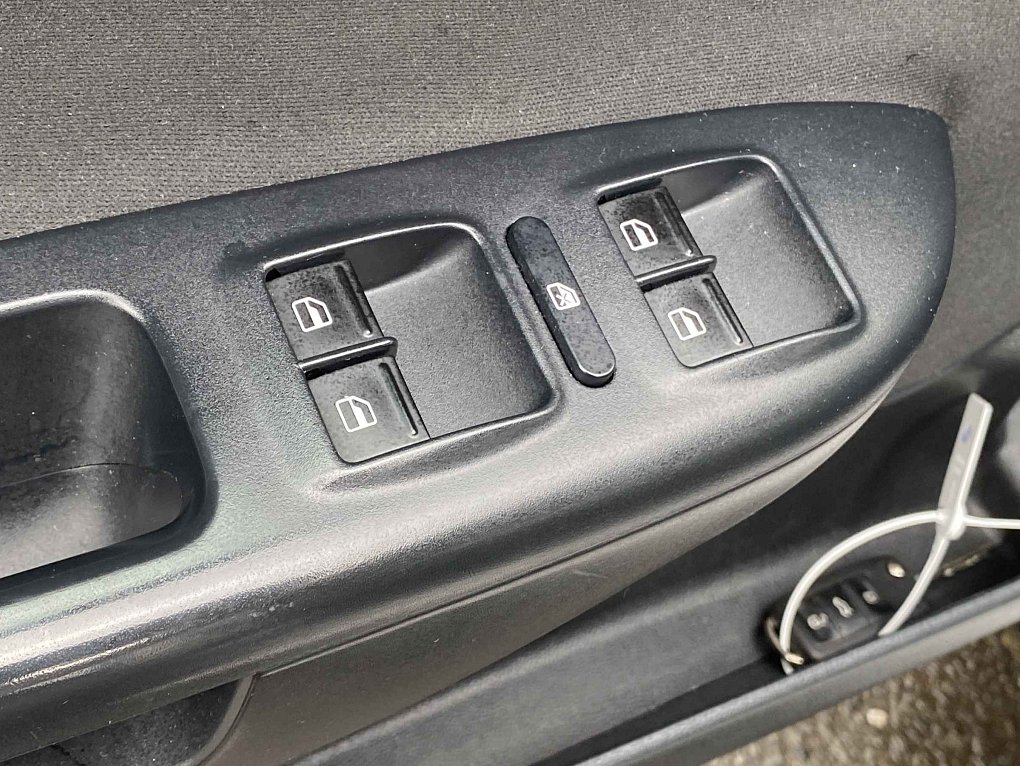 Škoda Octavia II 1.6 TDi Elegance