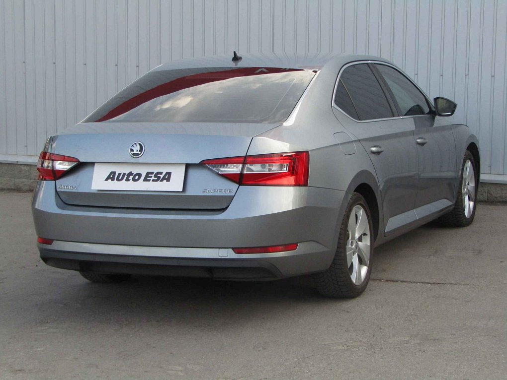 Škoda Superb 1.6 TDi Ambition