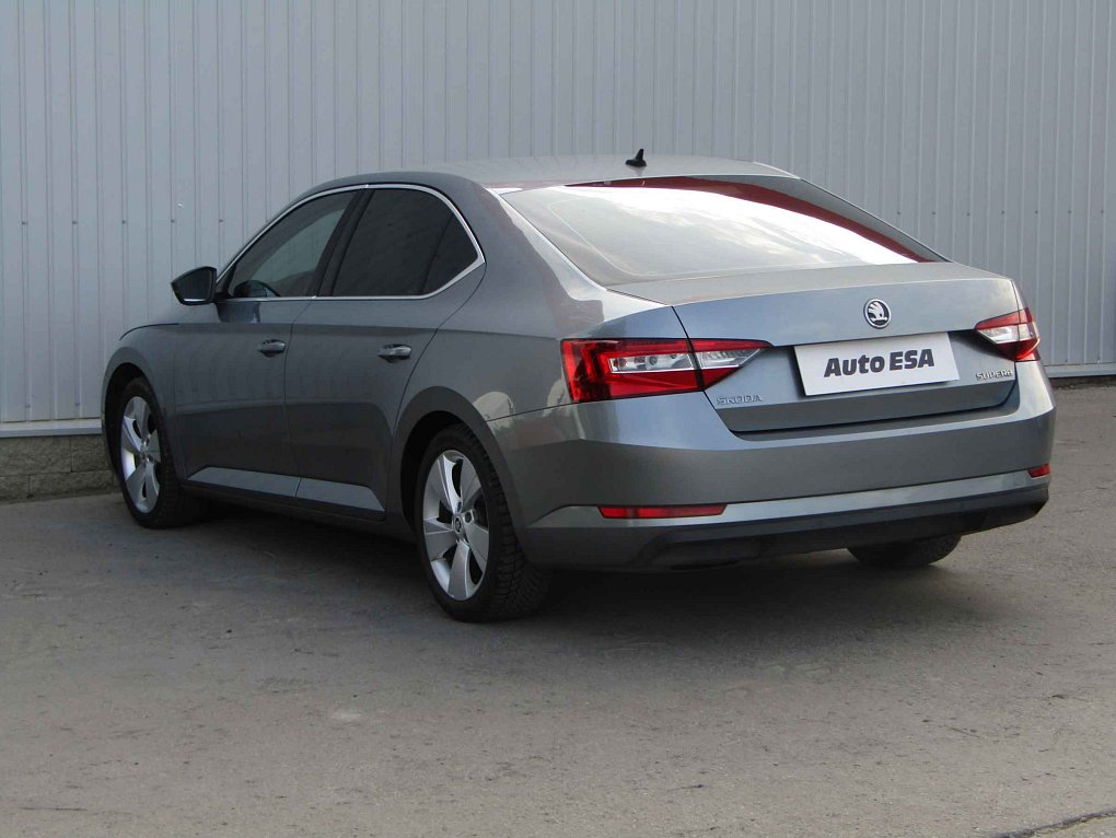 Škoda Superb 1.6 TDi Ambition