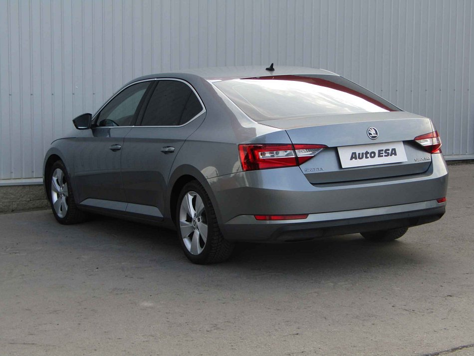 Škoda Superb 1.6 TDi Ambition