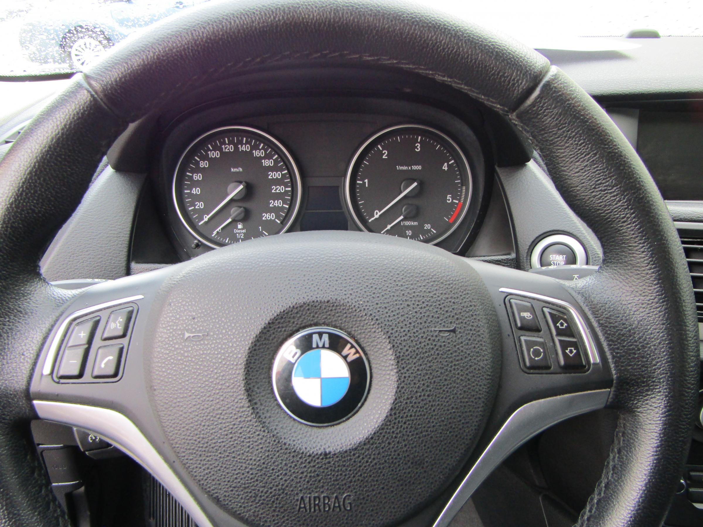 BMW X1, 2013 - pohled č. 20