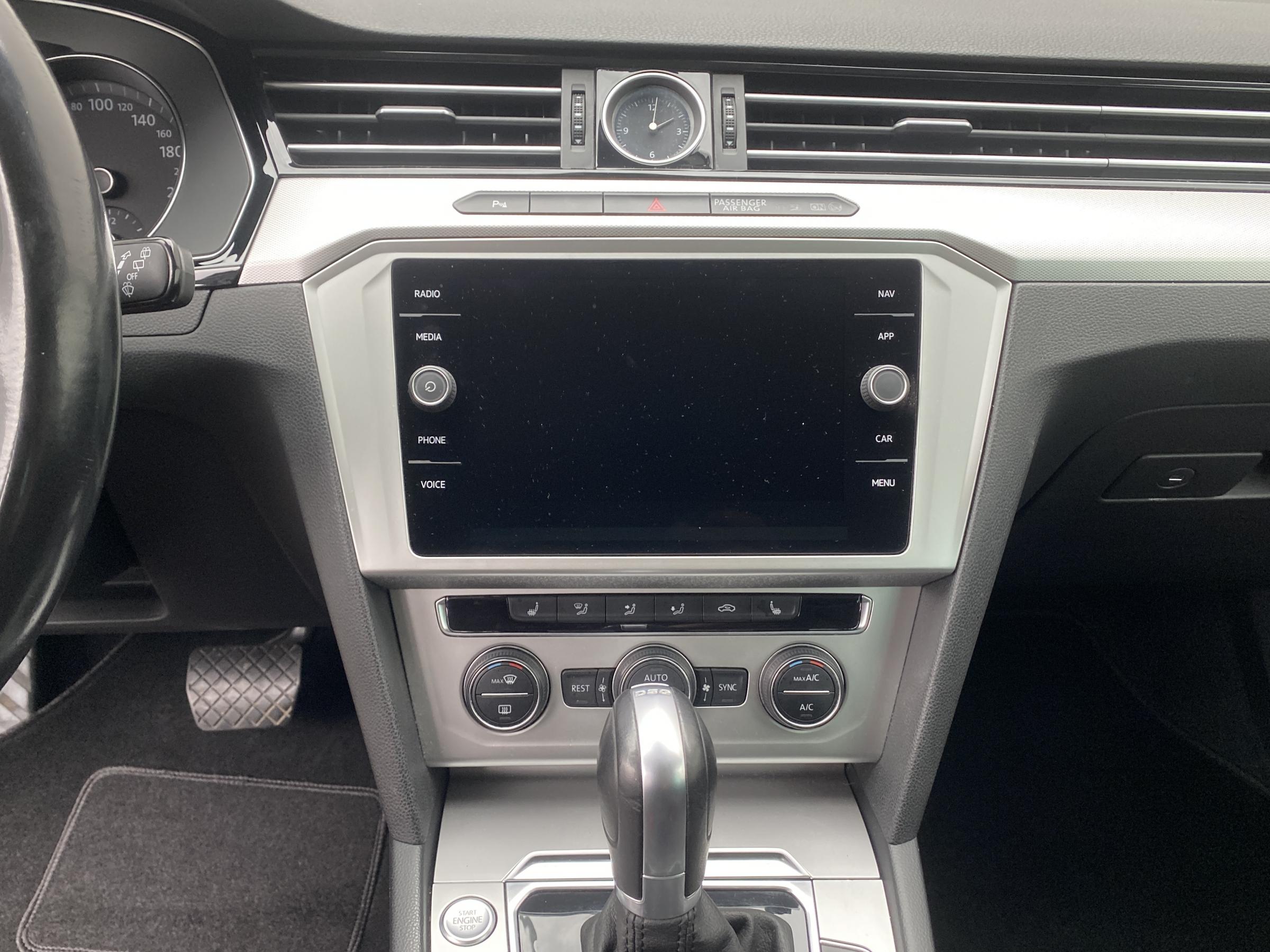 Volkswagen Passat, 2018 - pohled č. 12