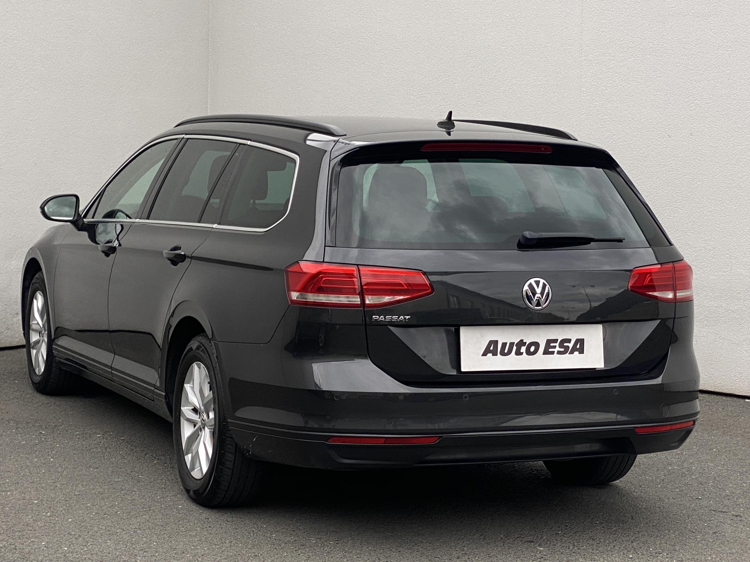 Volkswagen Passat, 2018 - pohled č. 6