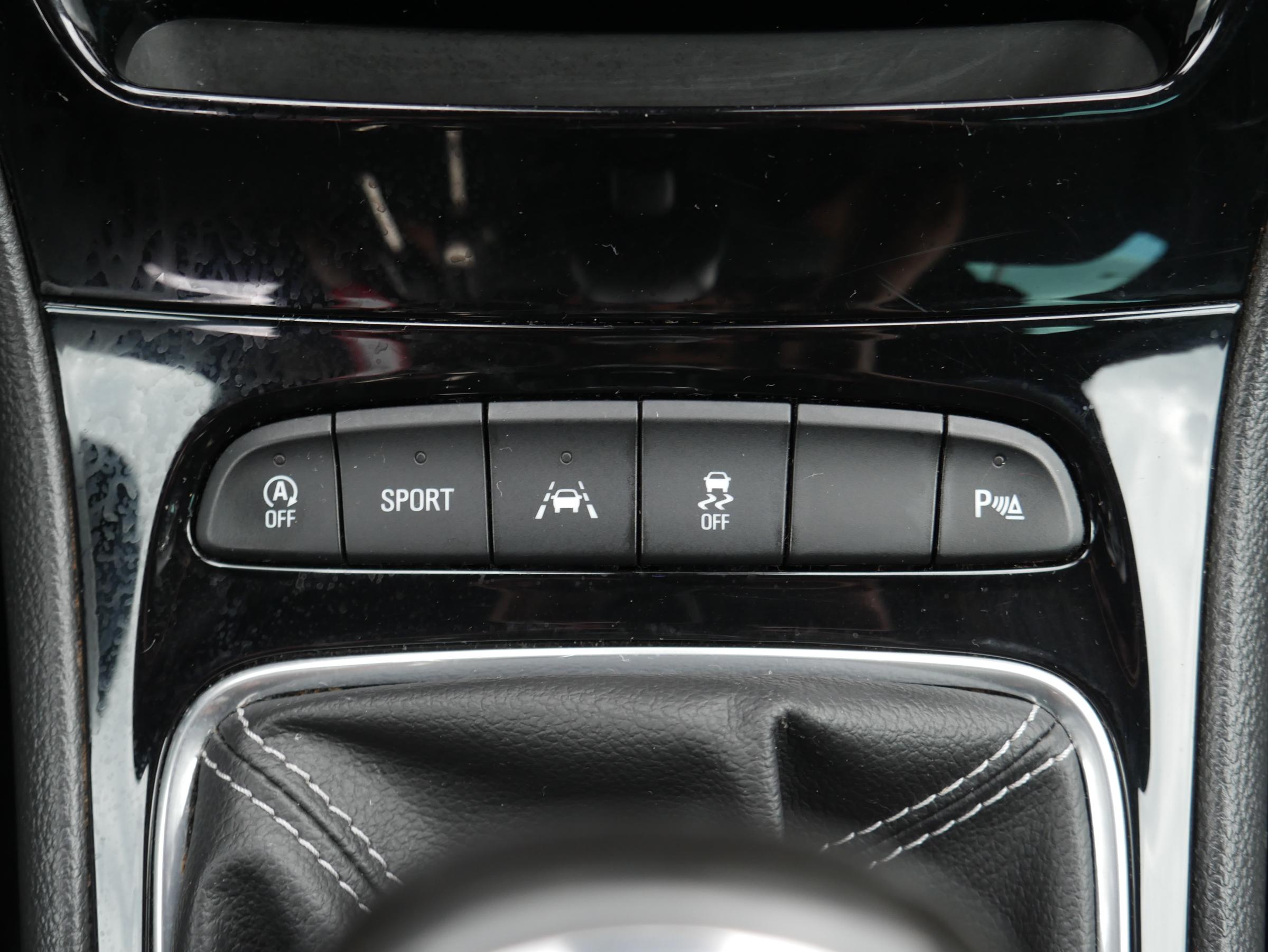 Opel Astra, 2016 - pohled č. 13