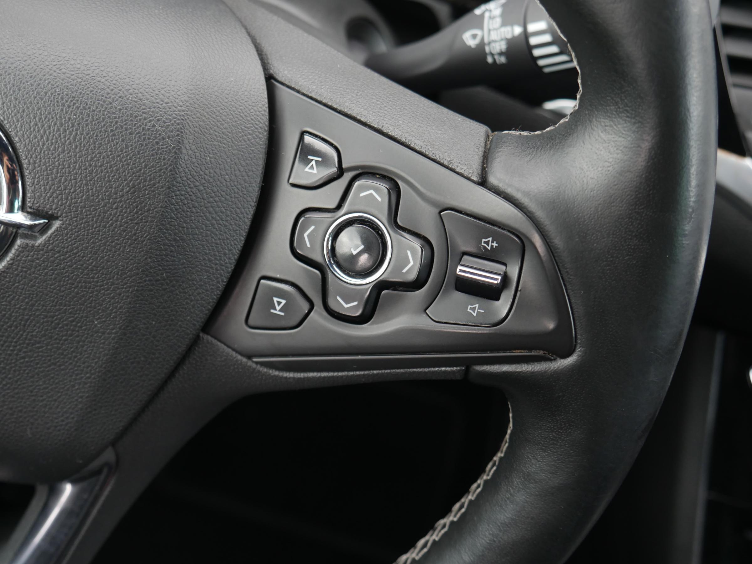 Opel Astra, 2016 - pohled č. 14