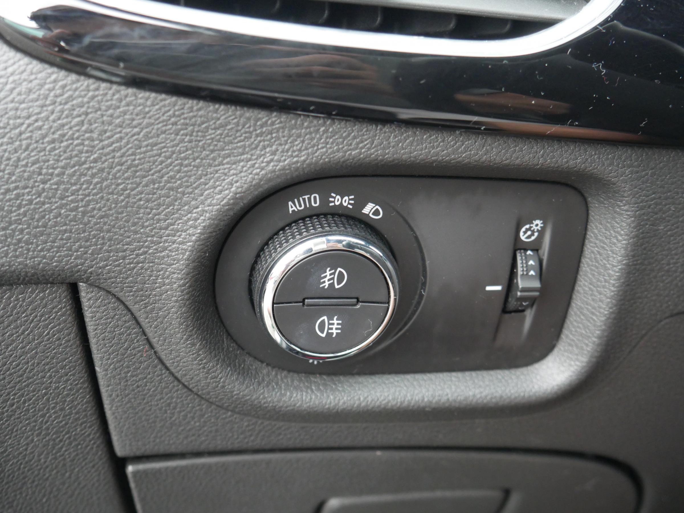 Opel Astra, 2016 - pohled č. 18