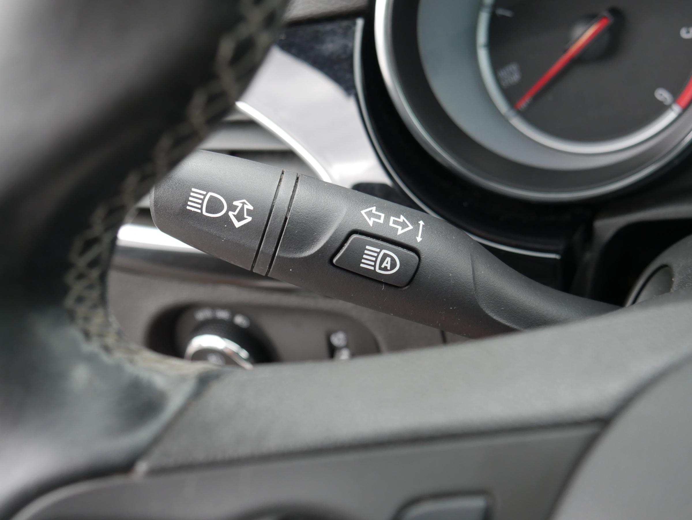 Opel Astra, 2016 - pohled č. 19