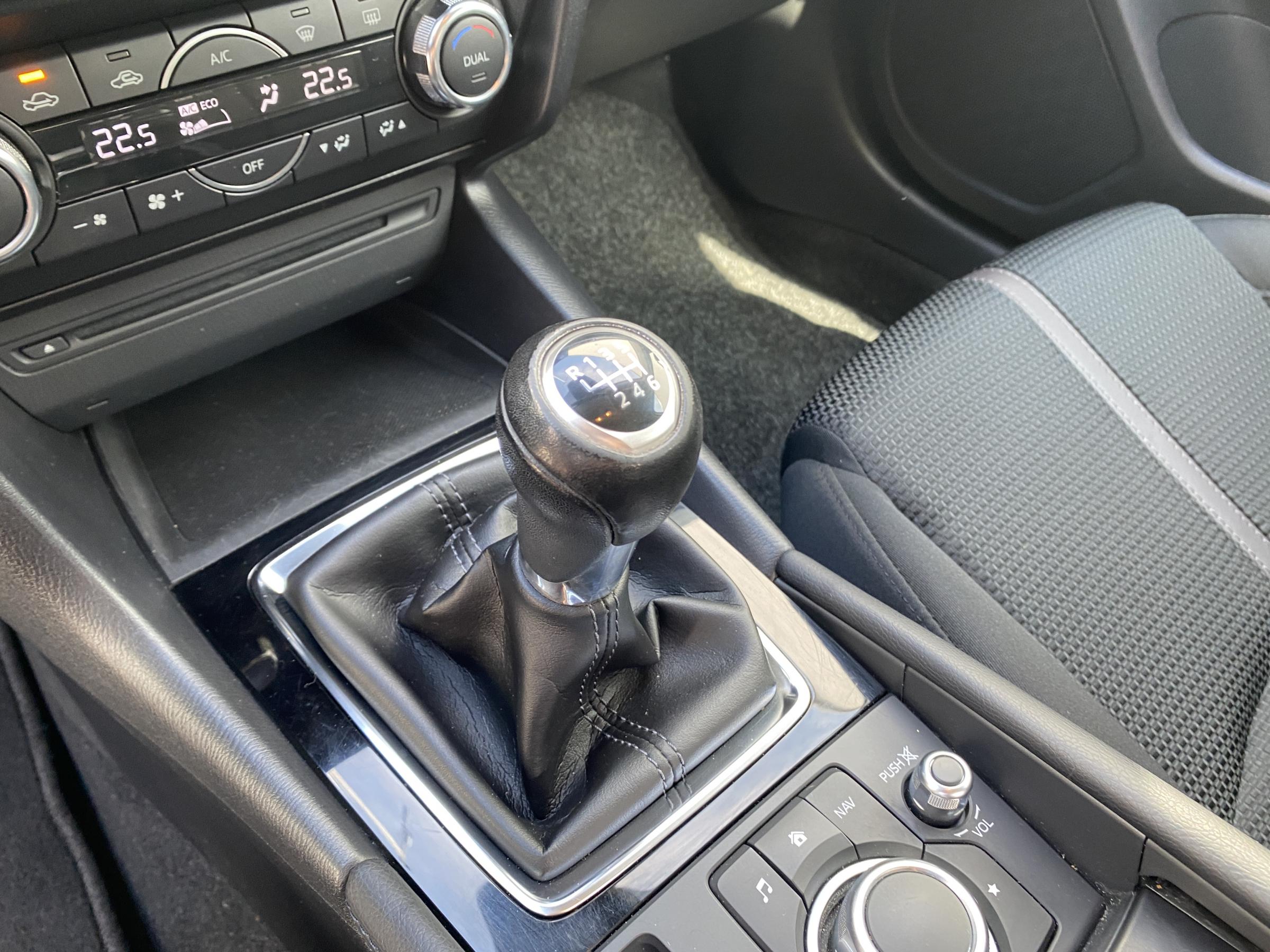 Mazda 3, 2018 - pohled č. 17