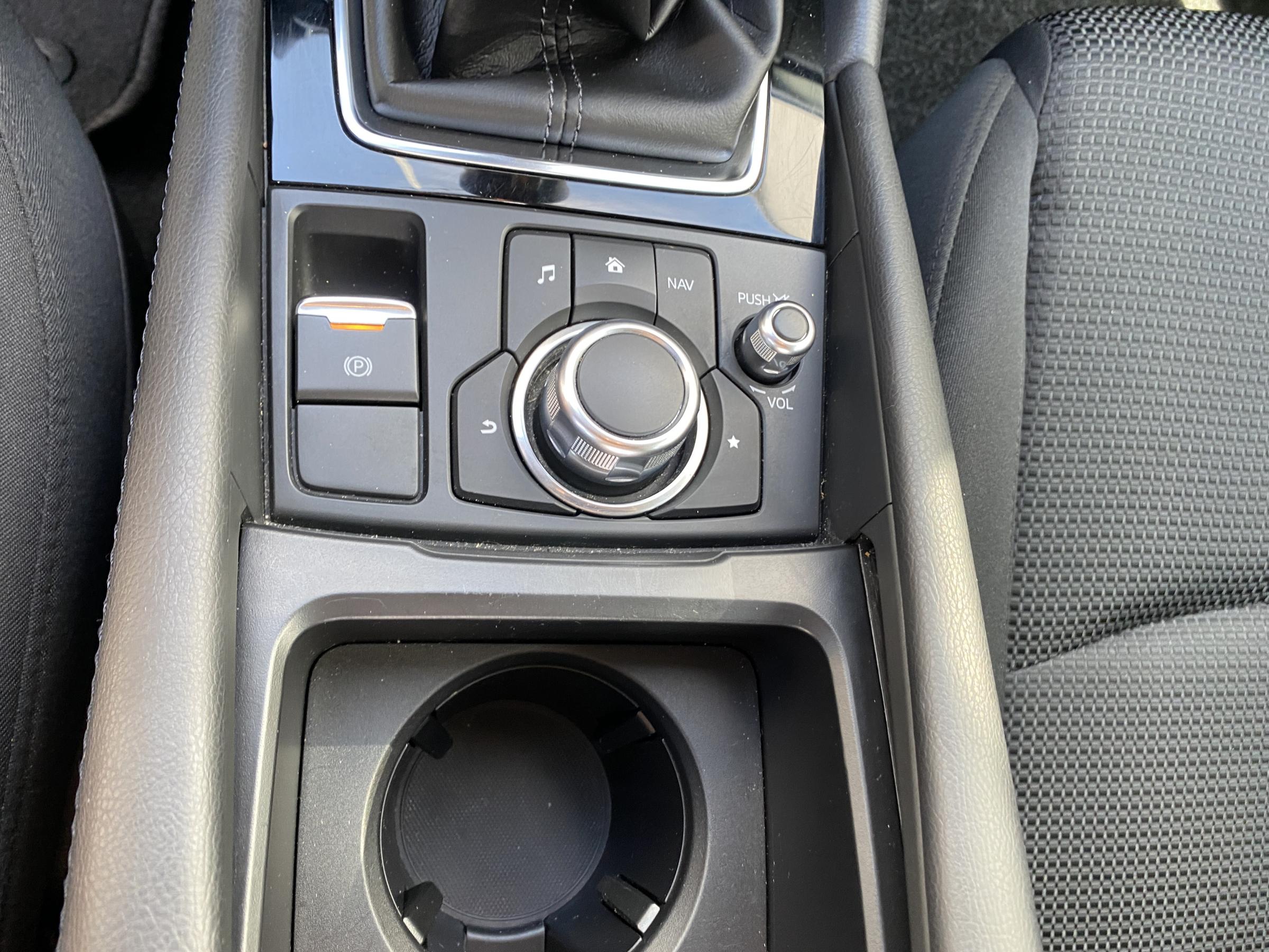 Mazda 3, 2018 - pohled č. 18