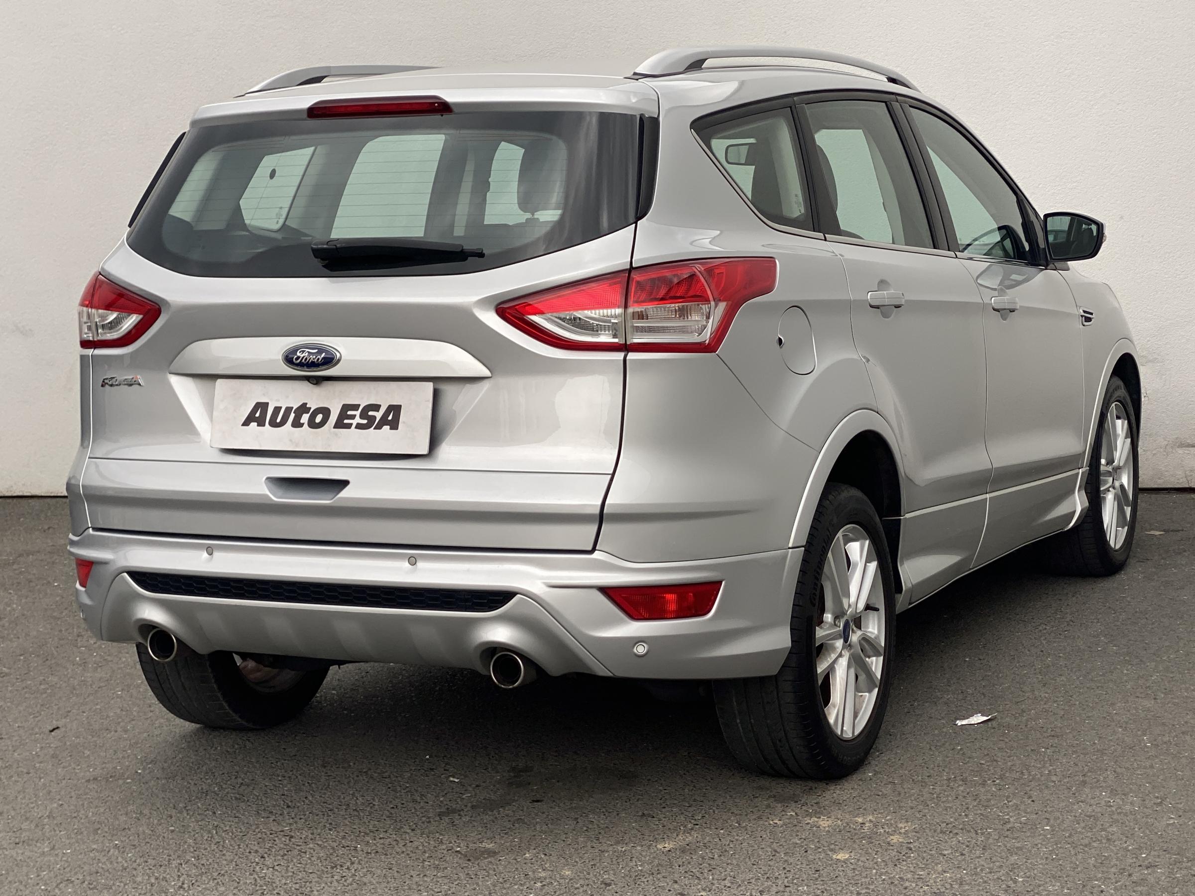 Ford Kuga, 2014 - pohled č. 4