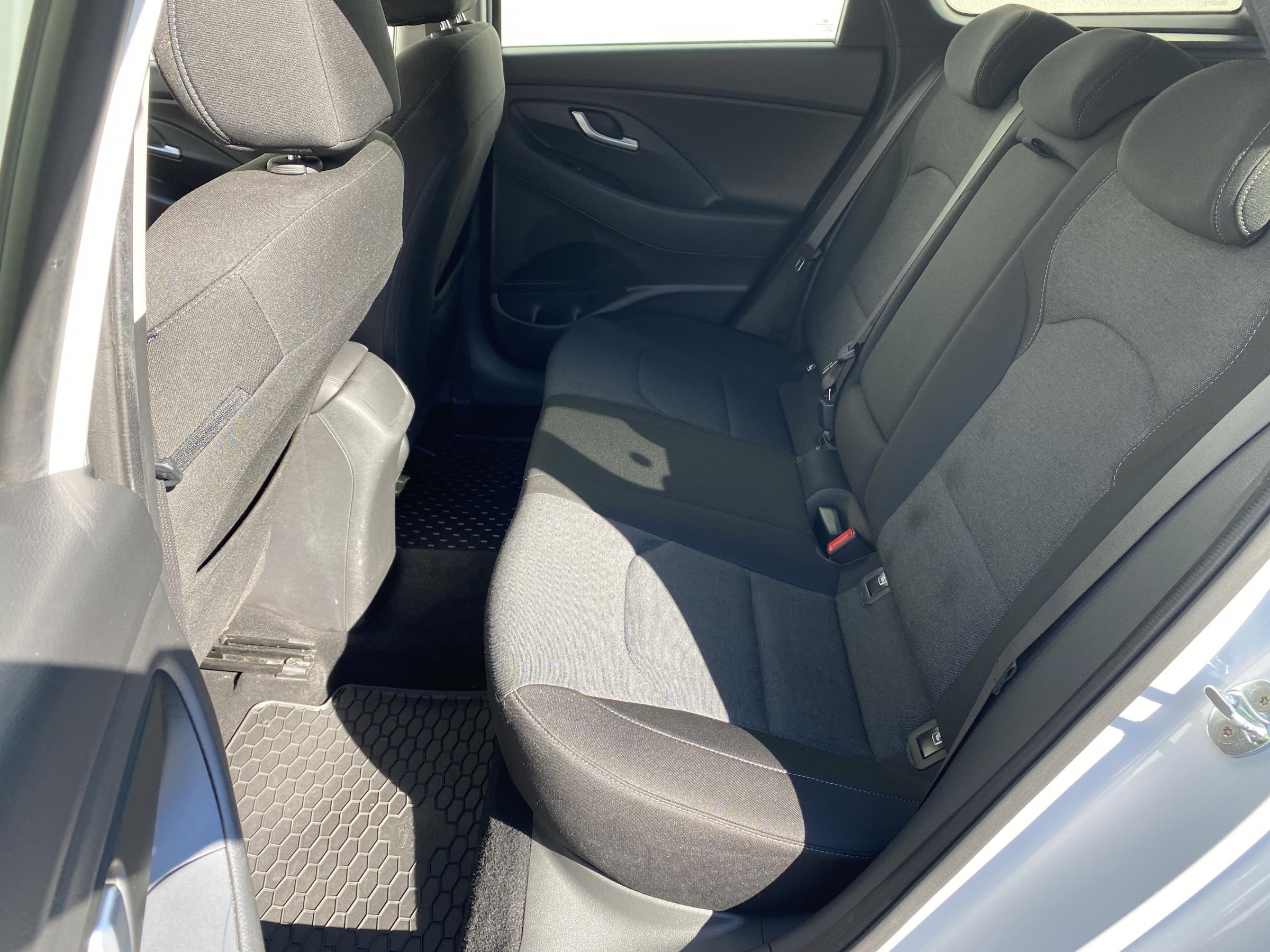 Hyundai i30, 2021 - pohled č. 11