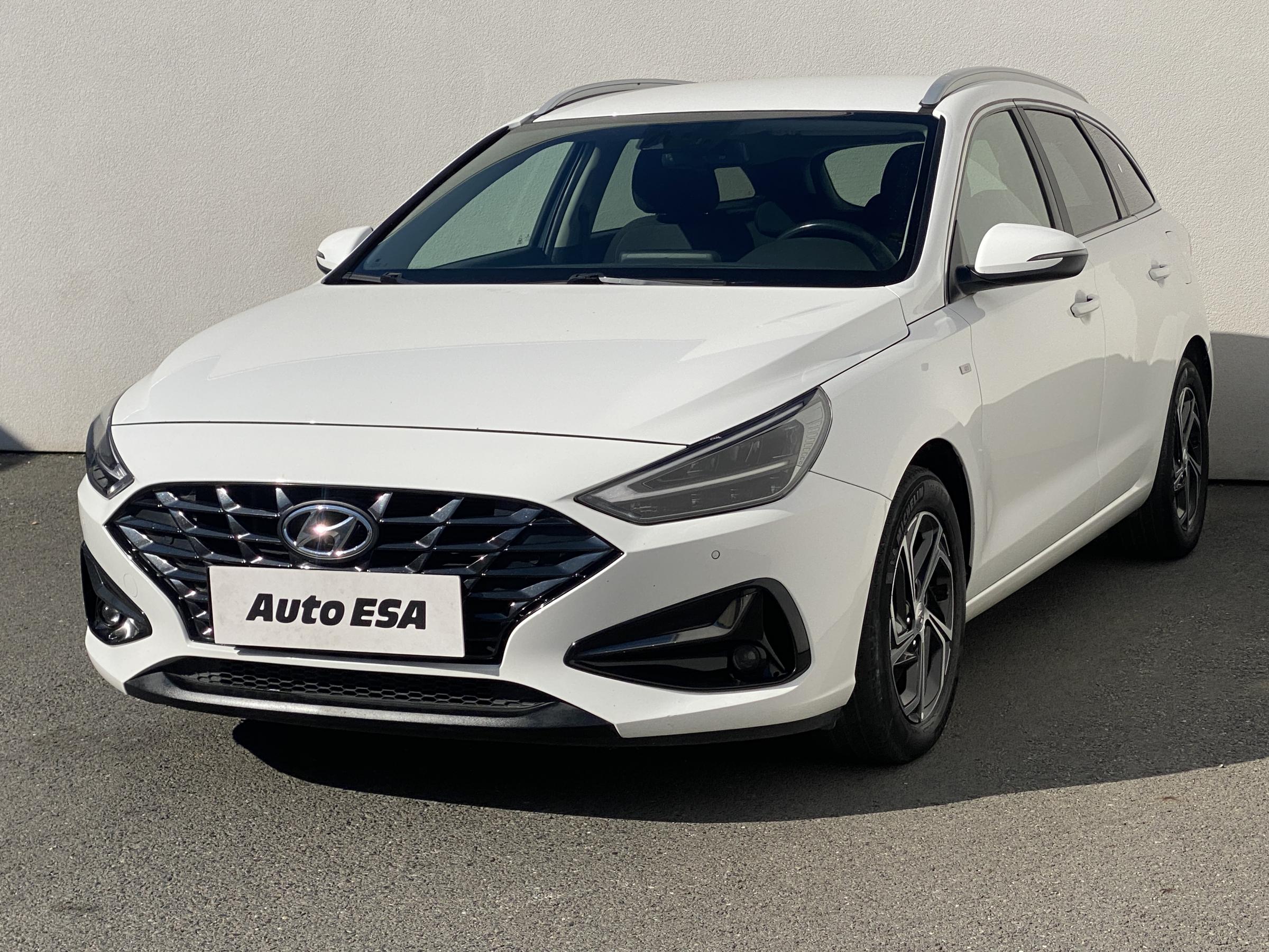 Hyundai i30, 2021 - pohled č. 3