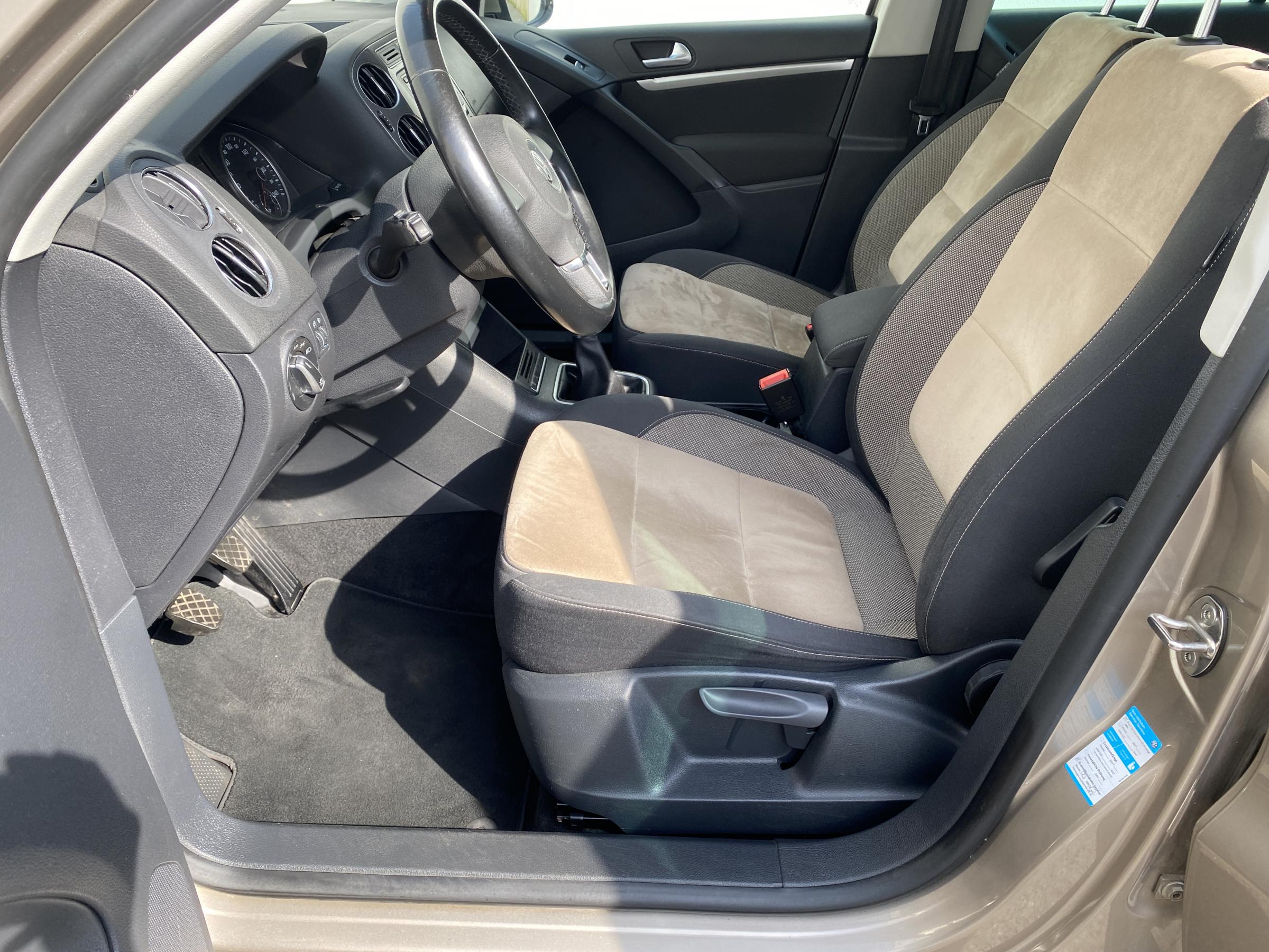 Volkswagen Tiguan, 2013 - pohled č. 10