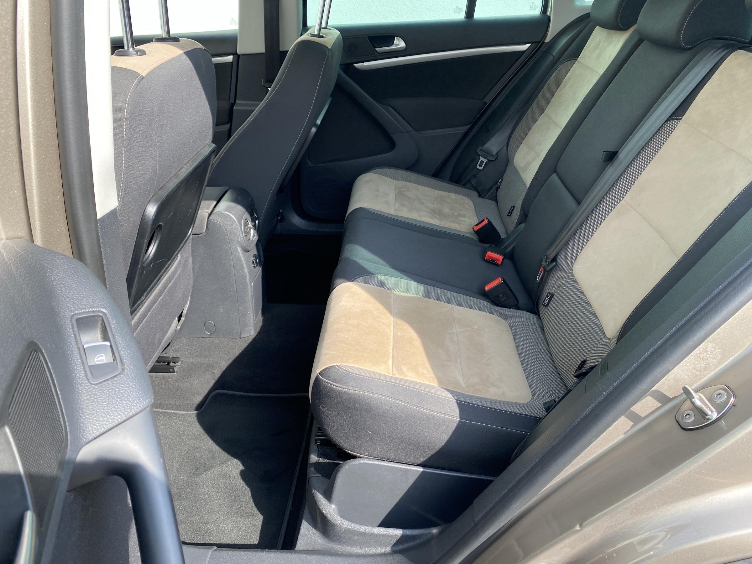 Volkswagen Tiguan, 2013 - pohled č. 11