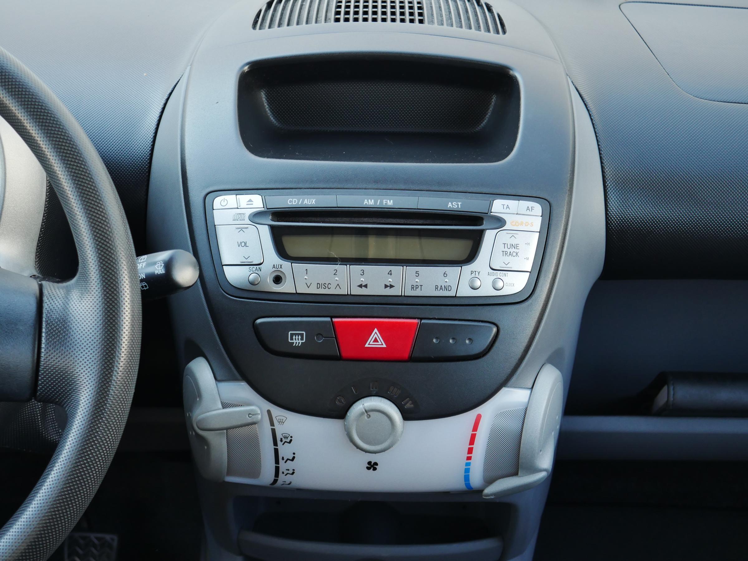 Toyota Aygo, 2006 - pohled č. 9