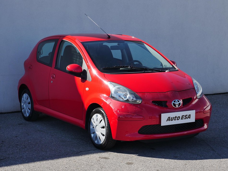 Toyota Aygo 1.0i 