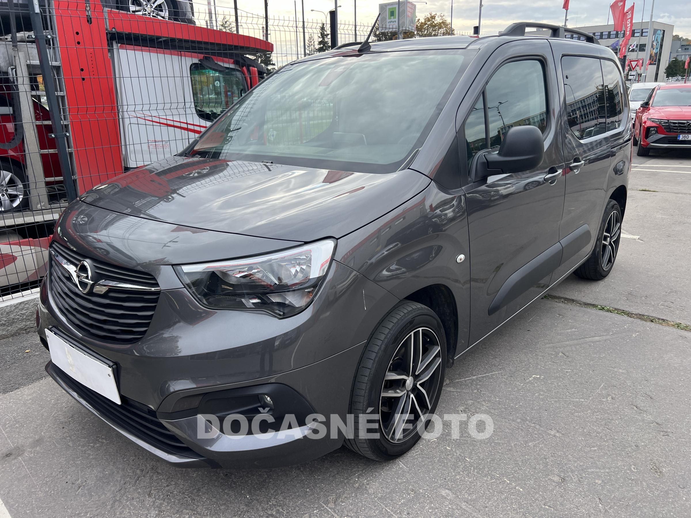 Opel Combo, 2021