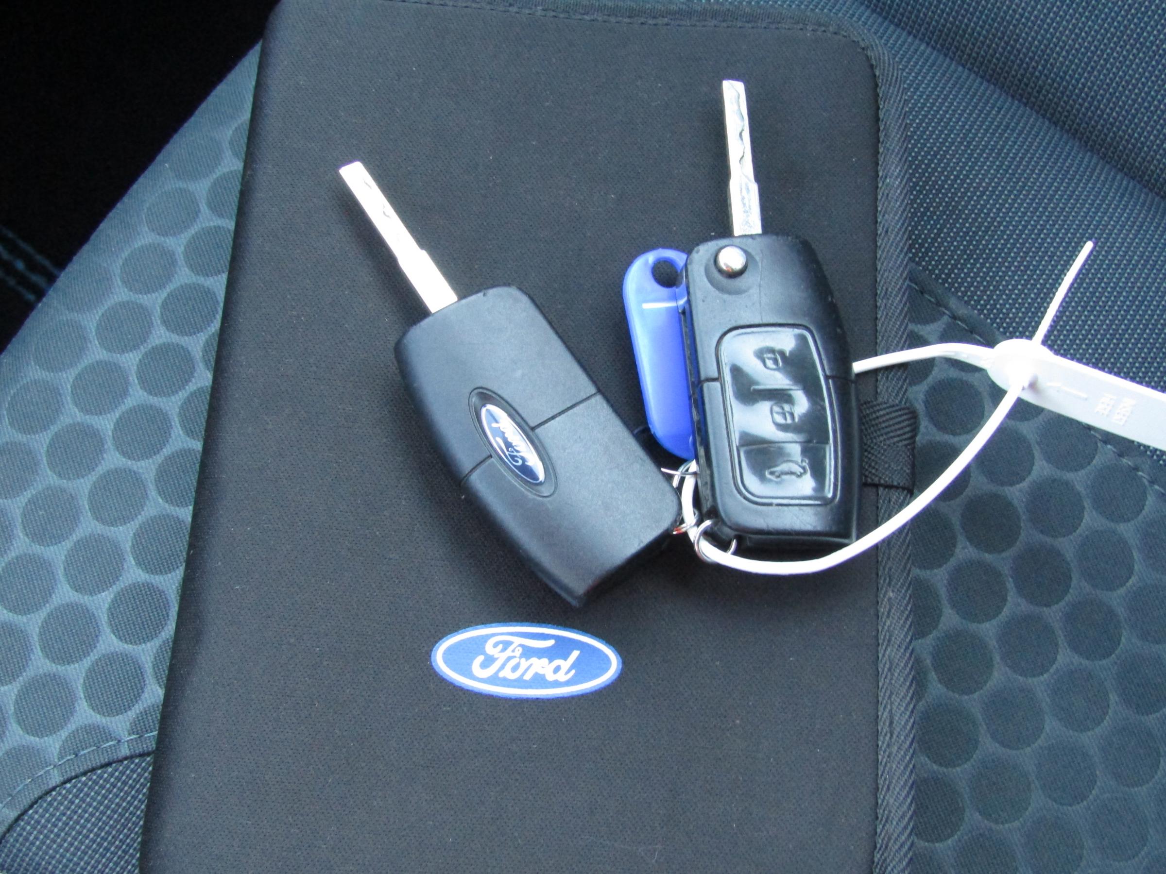 Ford Fiesta, 2010 - pohled č. 14