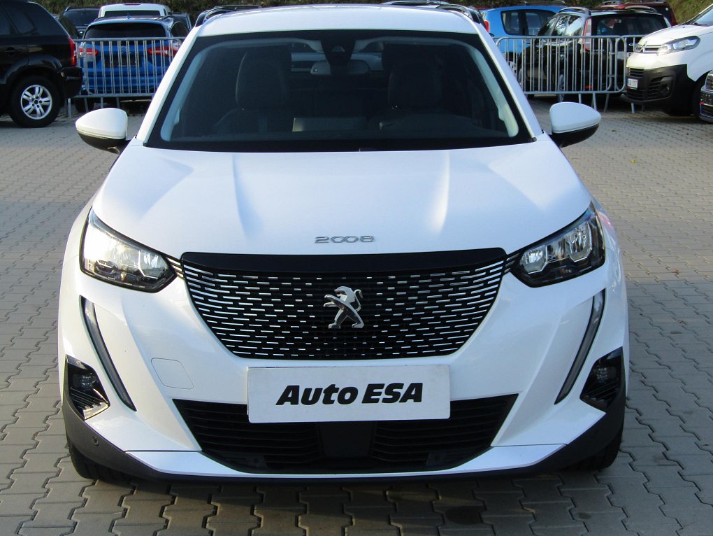 Peugeot 2008 1.2i 