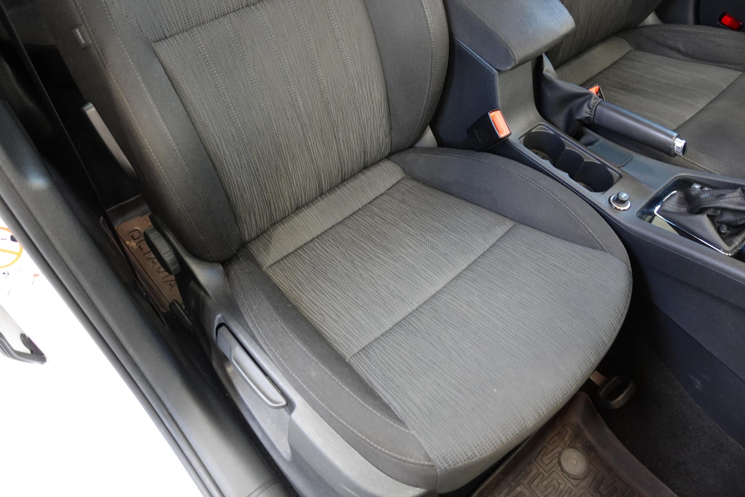 Škoda Octavia III, 2019 - pohled č. 11