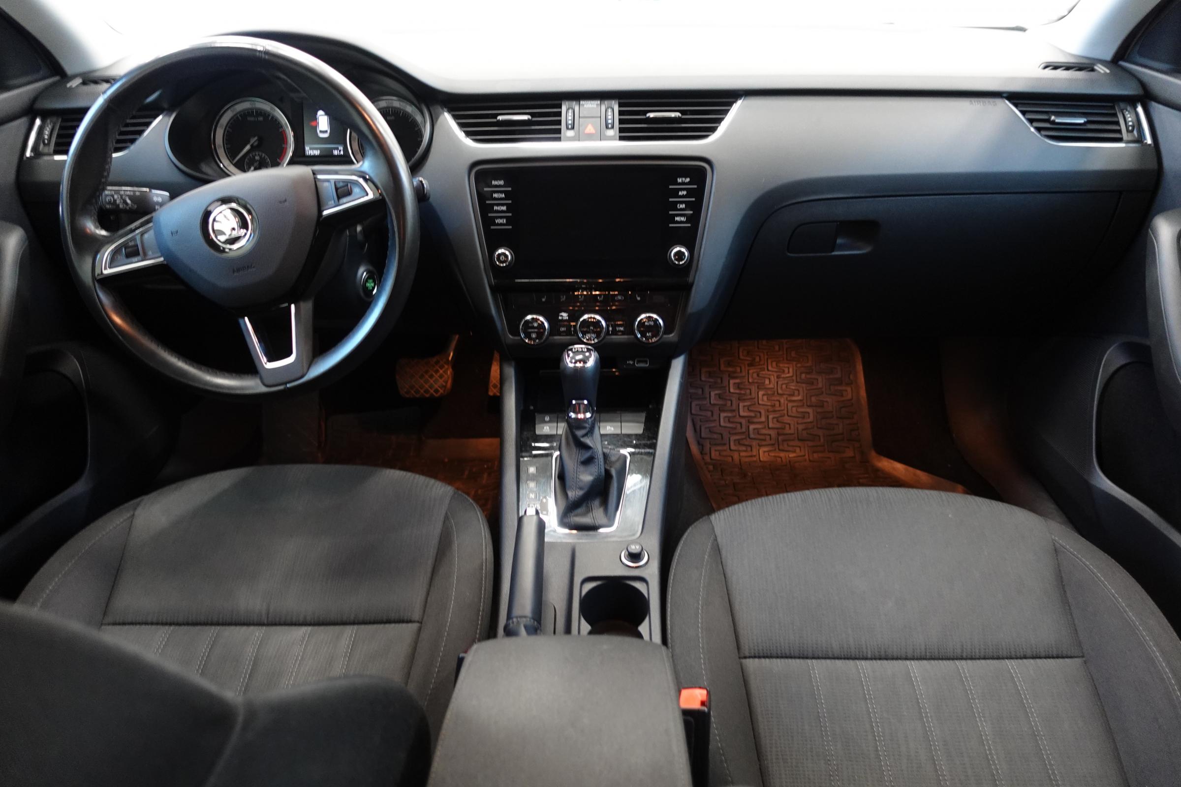 Škoda Octavia III, 2019 - pohled č. 8